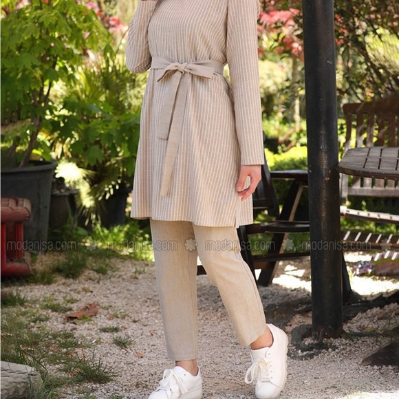 Brand new neutral coord set - Picture 2 of 4